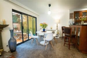 5906 Etiwanda Ave, Tarzana