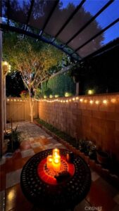 5906 Etiwanda Ave, Tarzana