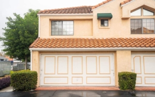 5906 Etiwanda # 1 Tarzana CA 91356 - 2 Car Garage