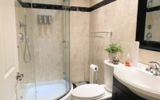 5906 Etiwanda # 1 Tarzana CA 91356 - Guest Bathroom