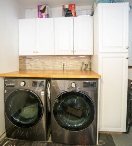 5906 Etiwanda Laundry