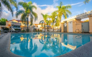 5906 Etiwanda Pool